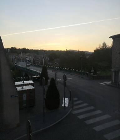F1 1Er Etage 3 Personnes Daire Aubenas Dış mekan fotoğraf